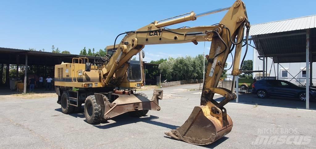 CAT 214 B Escavadoras de rodas