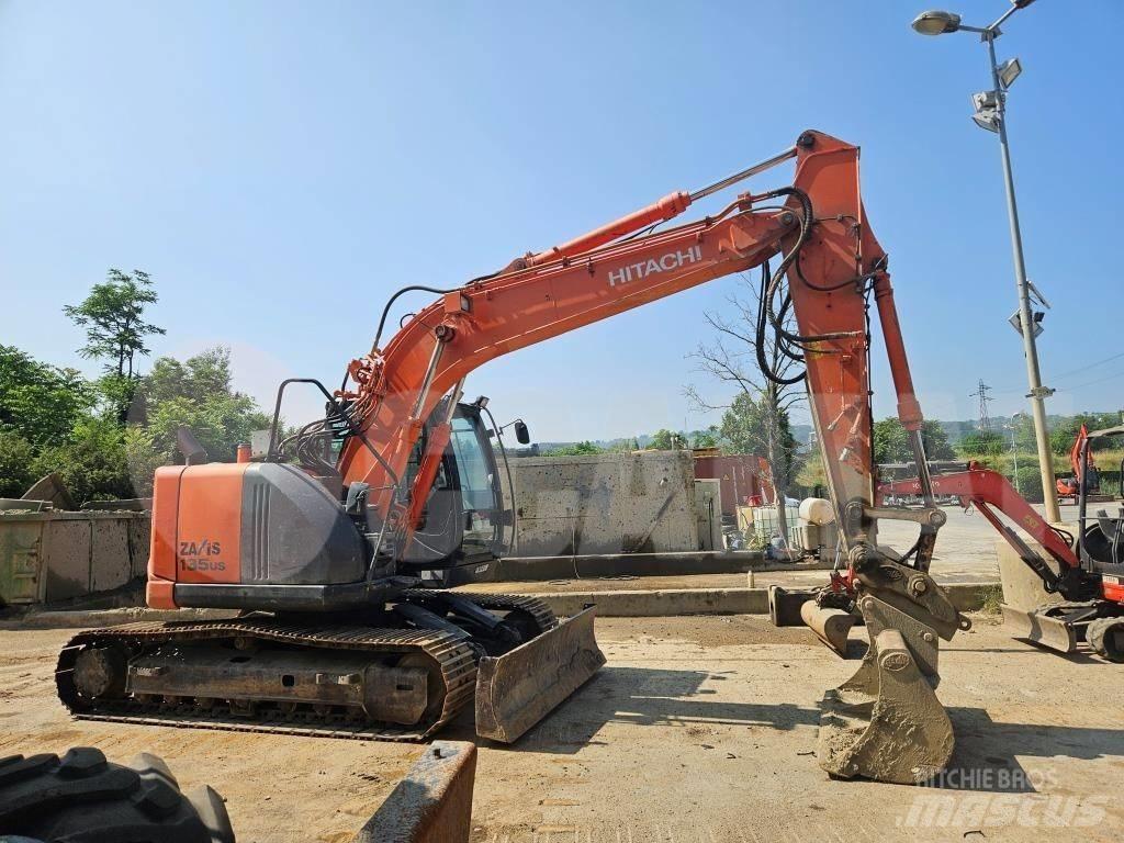Hitachi ZX 135 US Escavadoras de rastos
