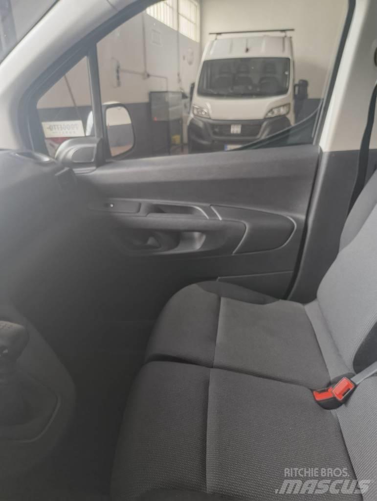 Fiat Doblo Carrinhas de caixa fechada
