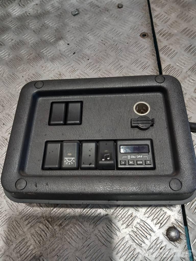 Volvo FH 12    20576730 Cabines e interior