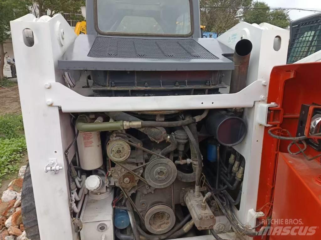 Bobcat S 590 Carregadoras de direcção deslizante