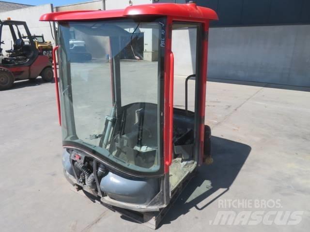 Volvo L30B / L35B Cabines e interior máquinas construção