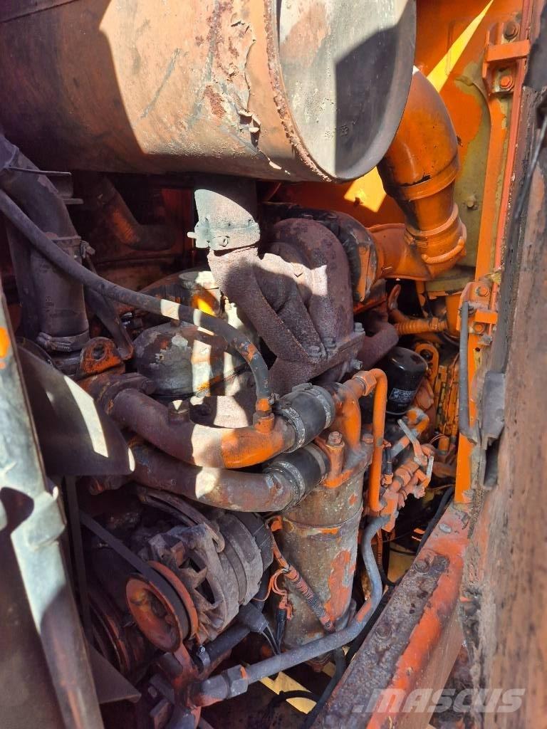 Hitachi FR 130 Pás carregadoras de rodas