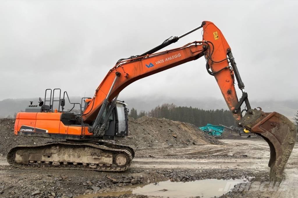 Doosan DX 255 LC-5 Escavadoras de rastos