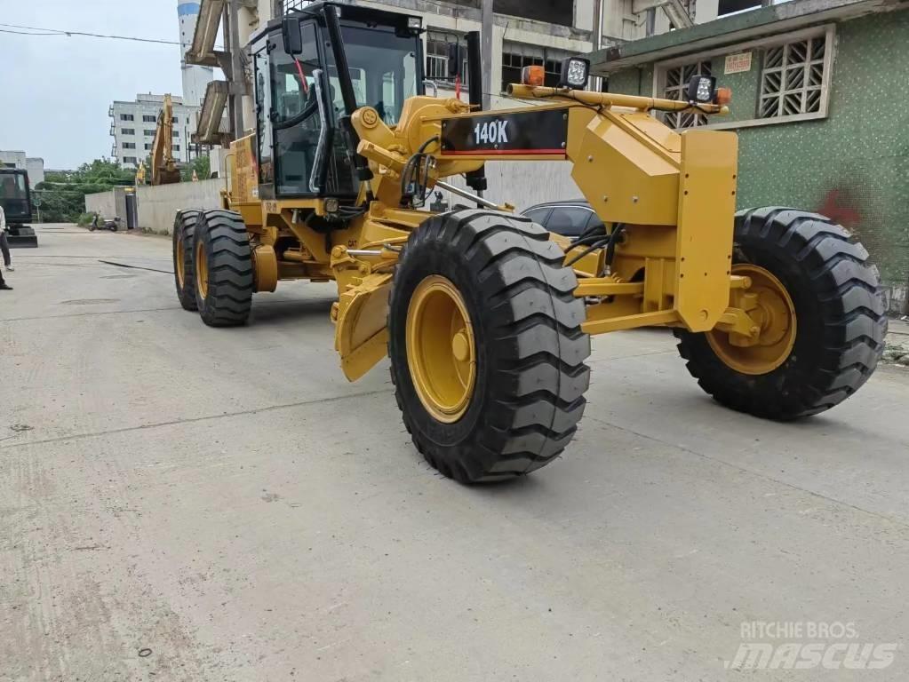 CAT 140 K Motoniveladoras