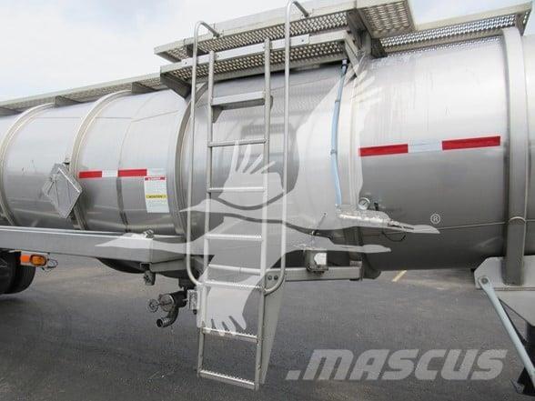 ACRO DOT 407 Semi Reboques Cisterna