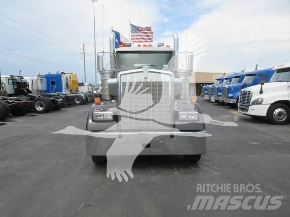 Kenworth W900 Tractores (camiões)