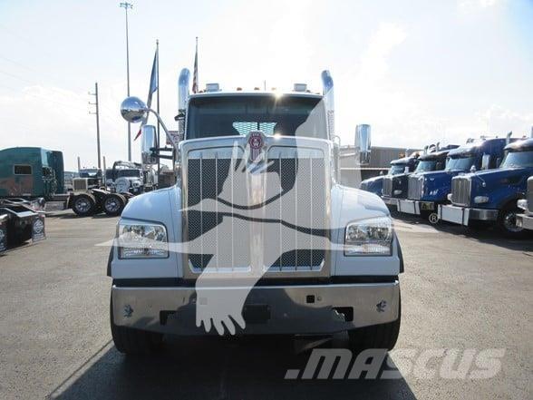 Kenworth W990 Tractores (camiões)