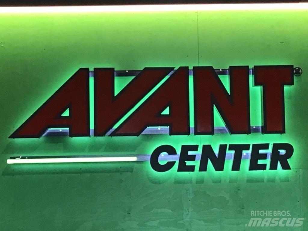 Avant 423 Carregadoras de direcção deslizante