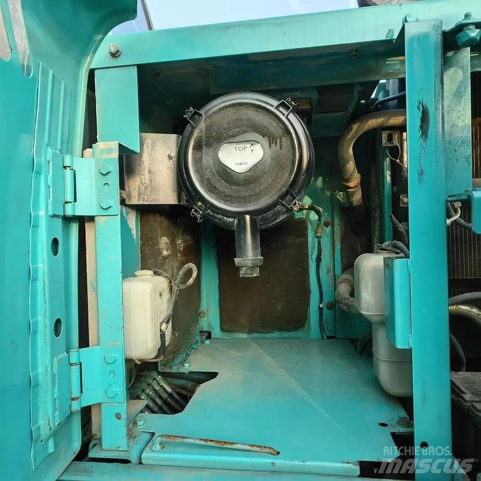 Kobelco SK200-8 Escavadoras de rastos