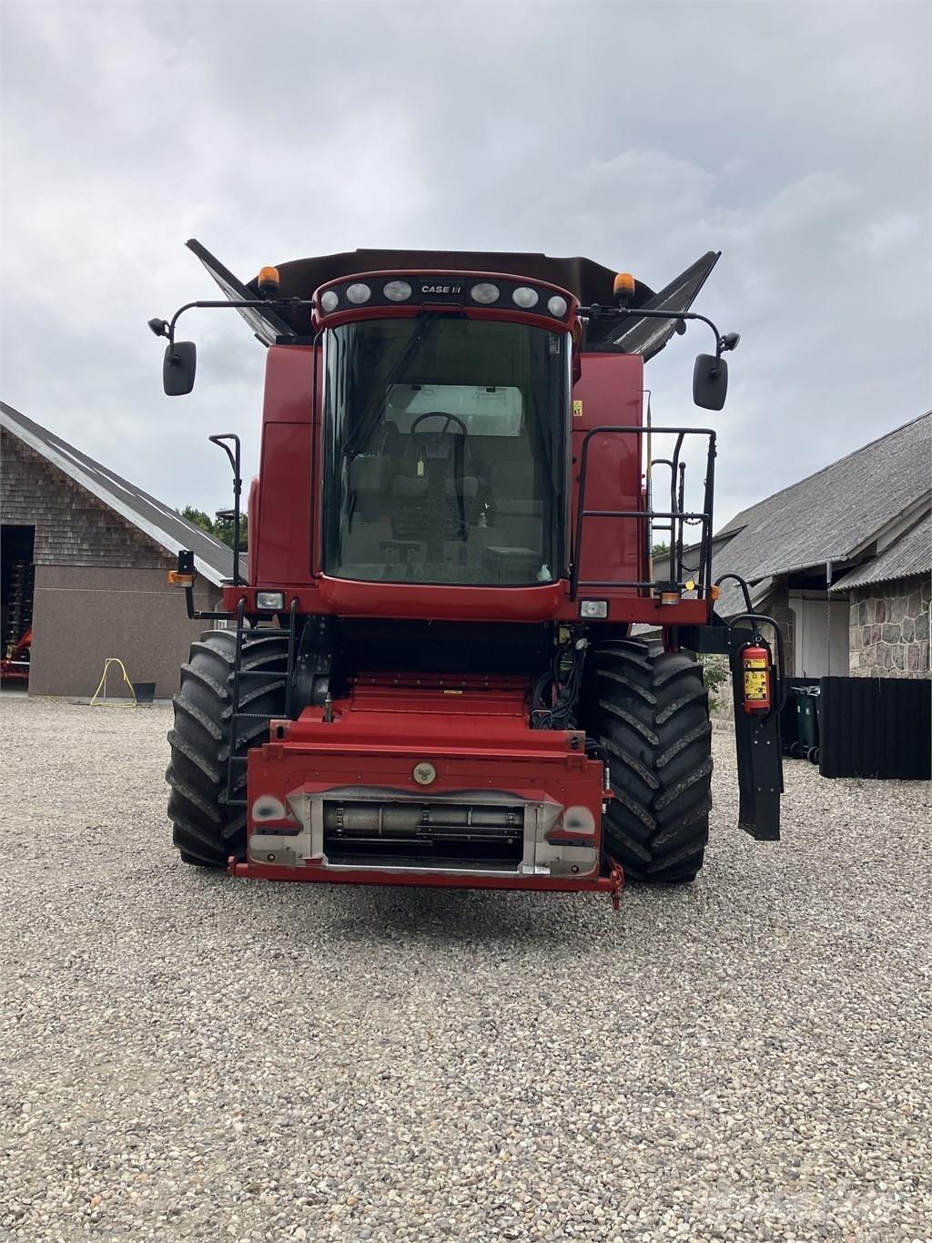 CASE Axial Flow 7130 Ceifeiras debulhadoras