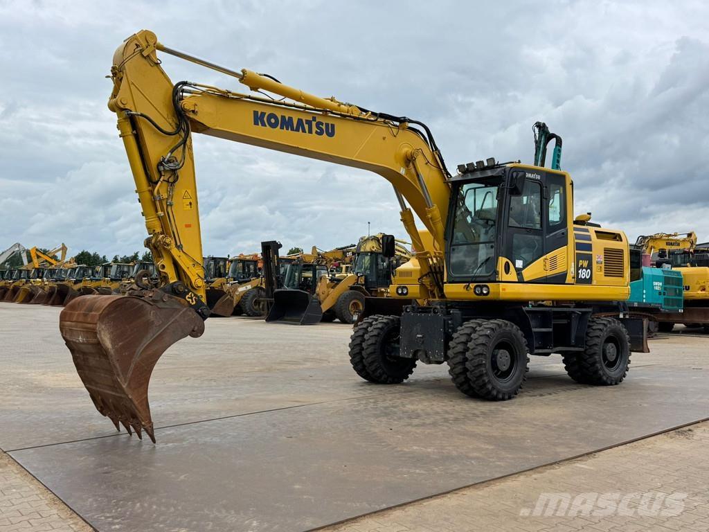 Komatsu PW180-11 Escavadoras de rodas