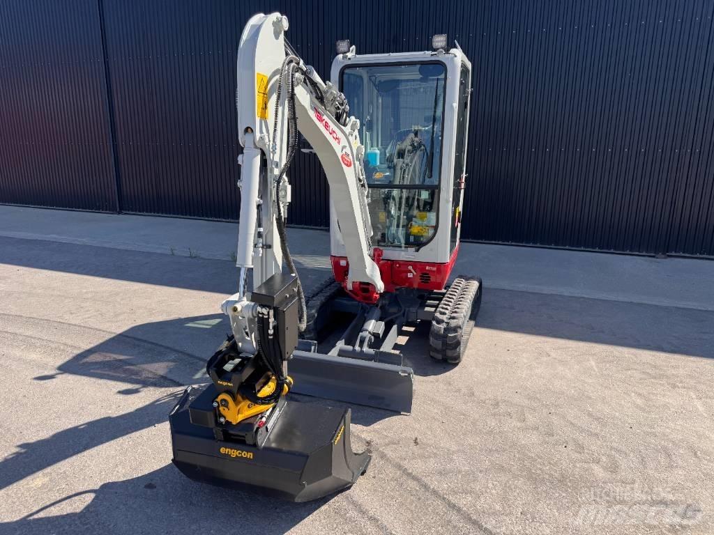 Takeuchi TB 320 Mini Escavadoras <7t
