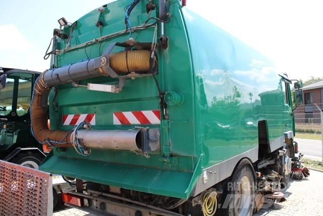 MAN M 2000 Veículos de serviço público