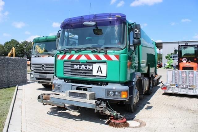 MAN M 2000 Veículos de serviço público