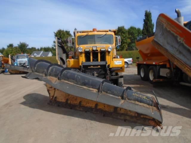 International 5070 Lâminas de neve e arados