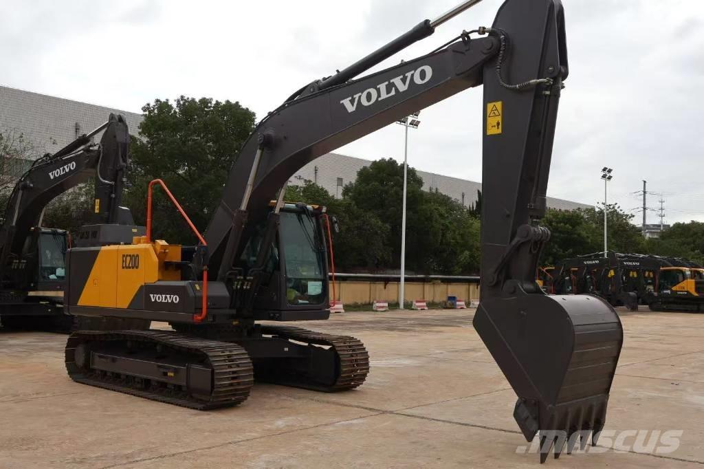 Volvo EC 200 Escavadoras de rastos