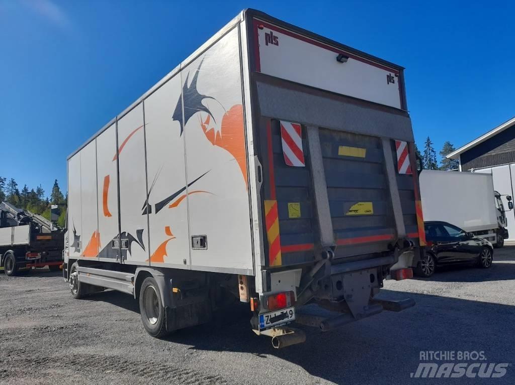 Mercedes-Benz Atego Camiões de caixa fechada