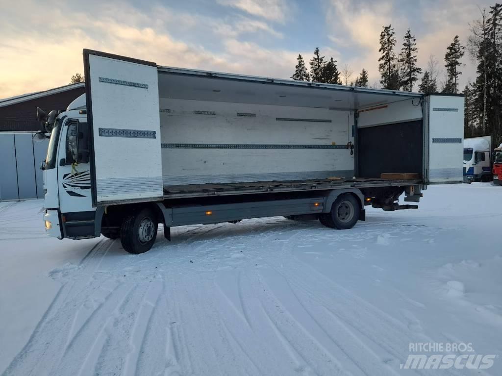 Mercedes-Benz Atego Camiões de caixa fechada