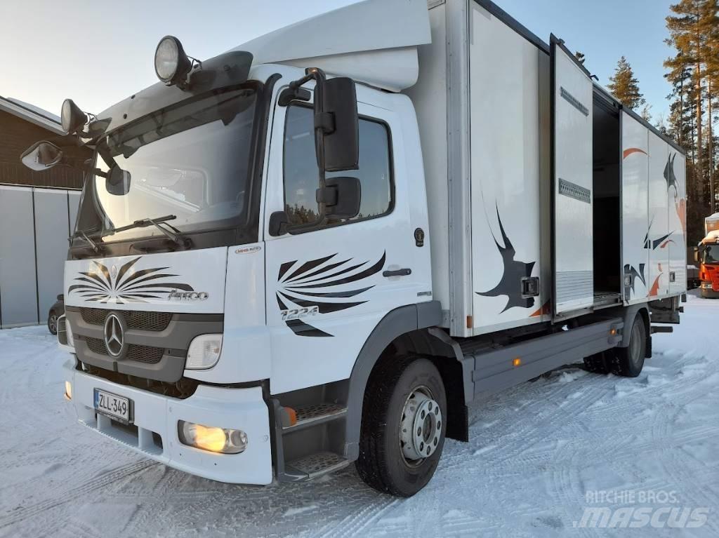 Mercedes-Benz Atego Camiões de caixa fechada