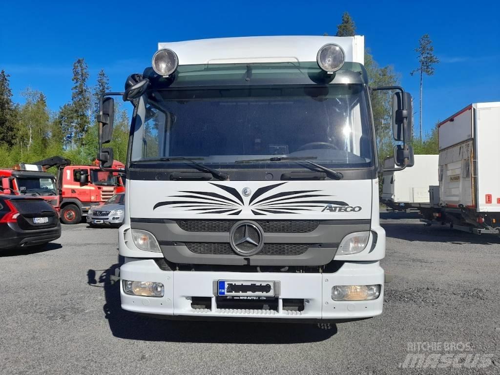 Mercedes-Benz Atego Camiões de caixa fechada