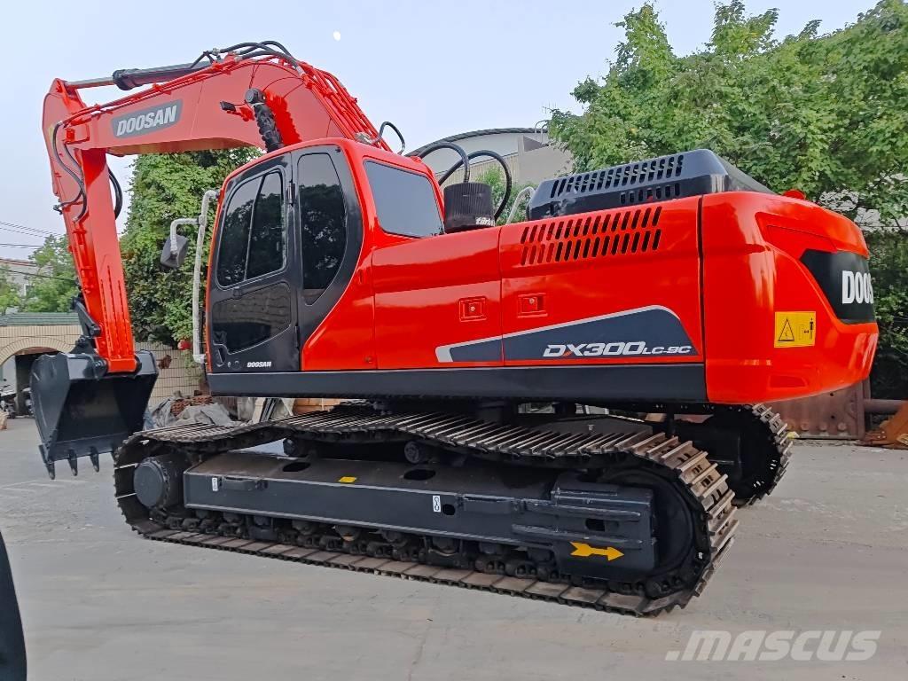 Doosan DX 300 LC-9C Escavadoras de rastos