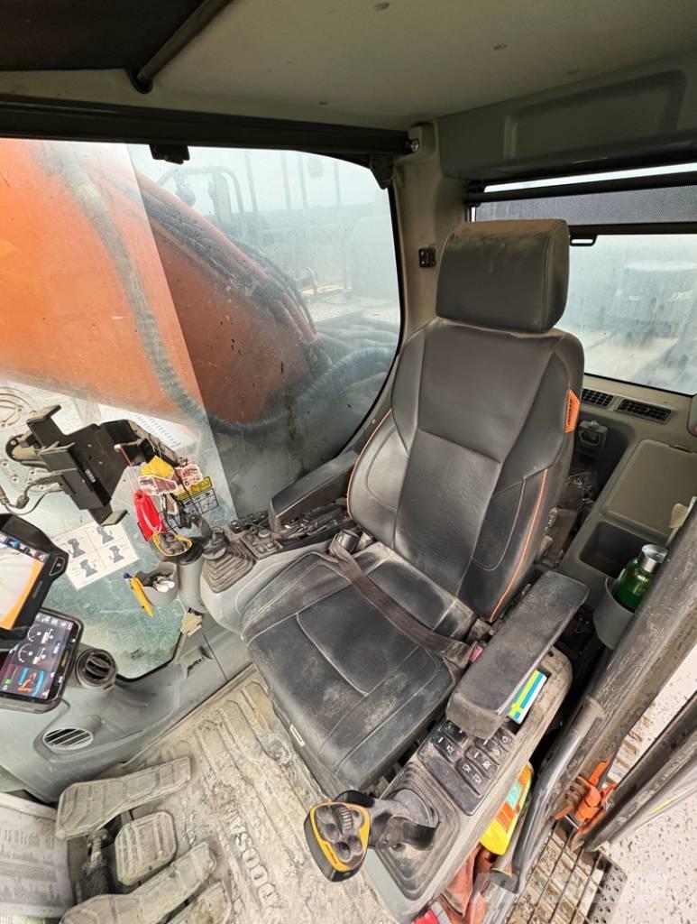 Develon DX 300 LC-7 Escavadoras de rastos