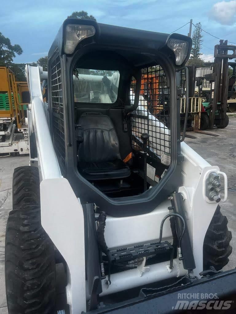 Bobcat S570 Carregadoras de direcção deslizante