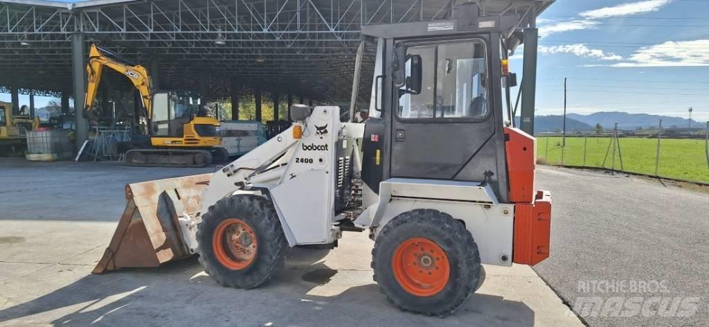 Bobcat 2400 Pás carregadoras de rodas