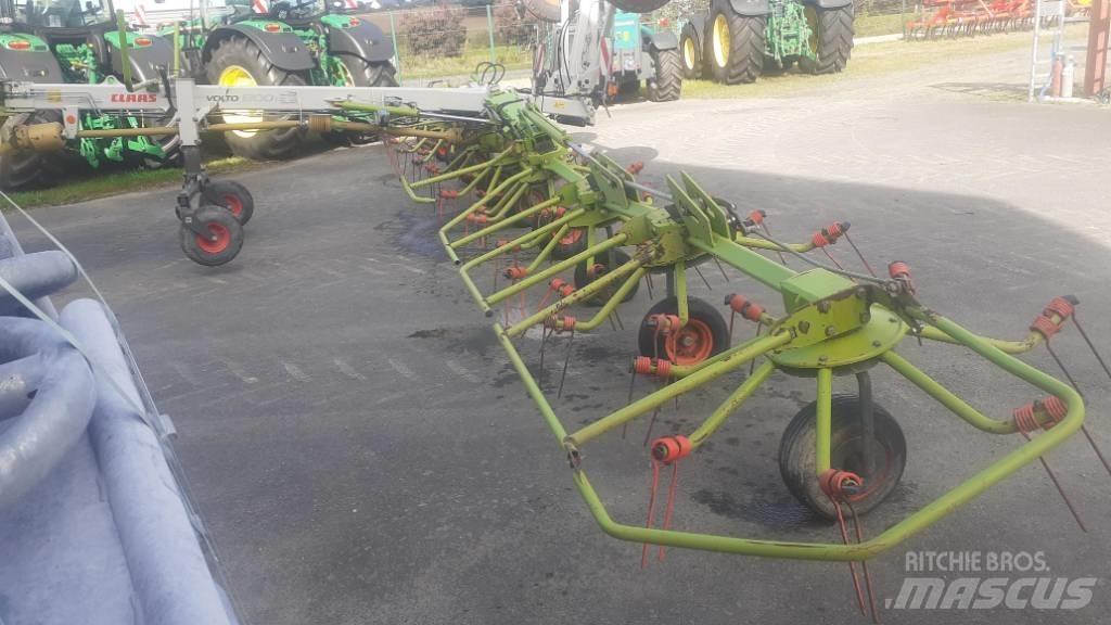 CLAAS VOLTO 1300 T Ancinho virador
