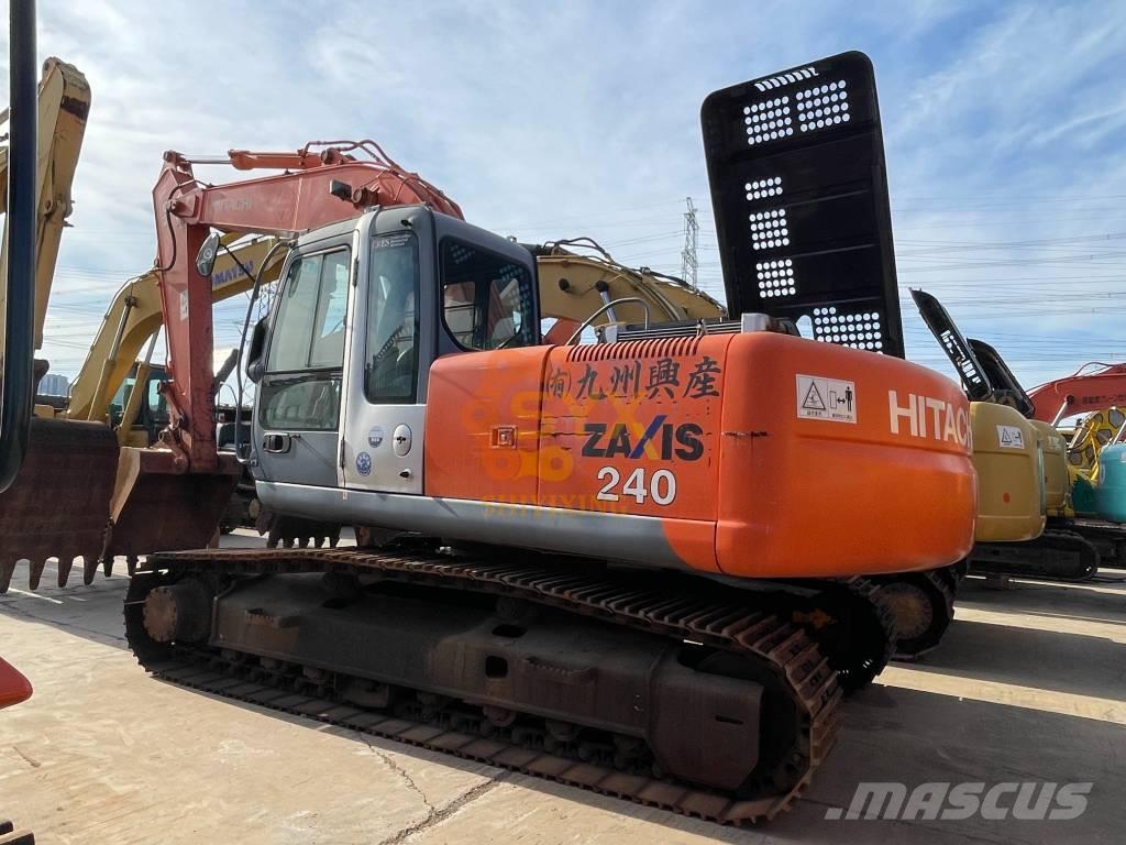 Hitachi ZX 240 Escavadoras de rastos