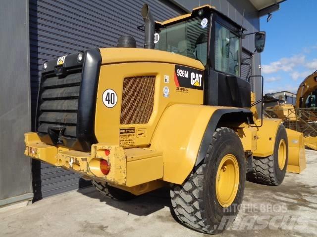 CAT 926M Pás carregadoras de rodas