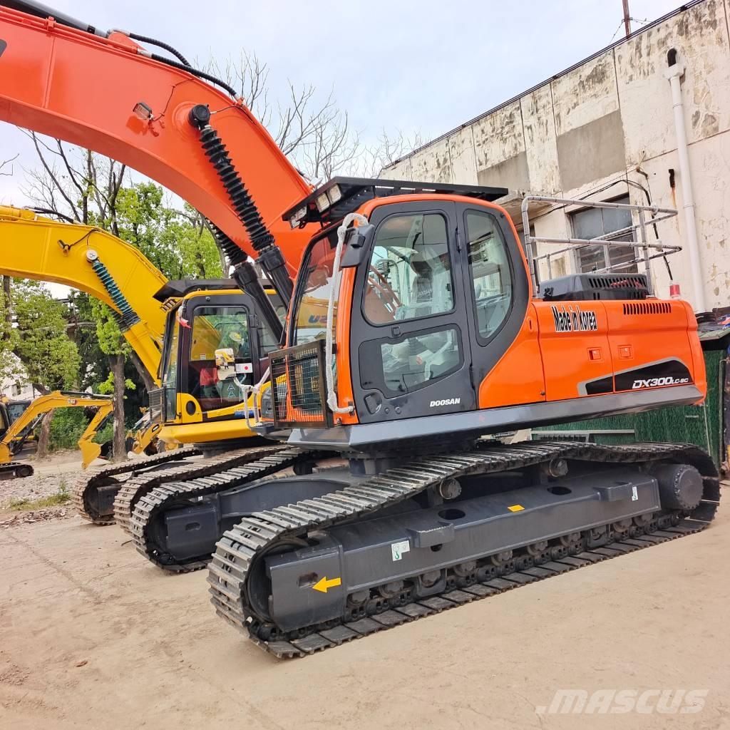 Doosan DX 300 Escavadoras de rastos