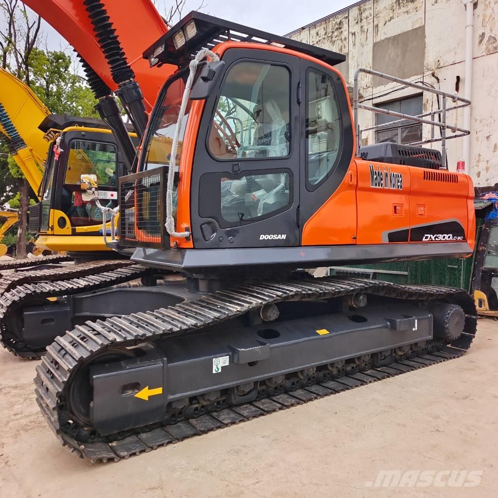 Doosan DX 300 Escavadoras de rastos