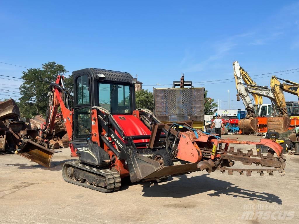 Ditch Witch XT 1600 Retroescavadoras