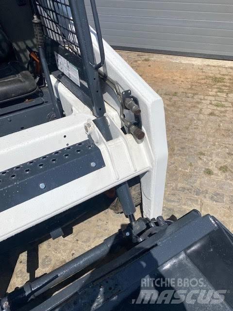 Bobcat S 100 Carregadoras de direcção deslizante