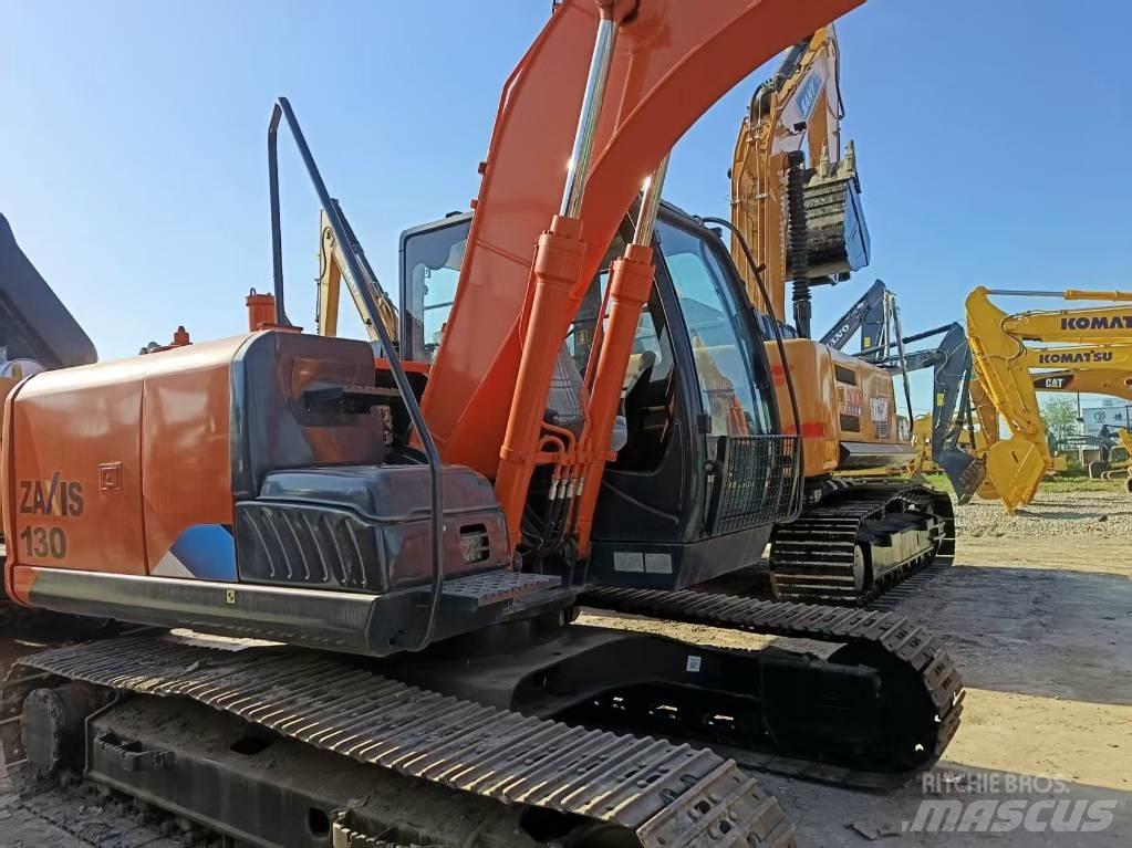 Hitachi ZX130-5A Escavadoras de rastos