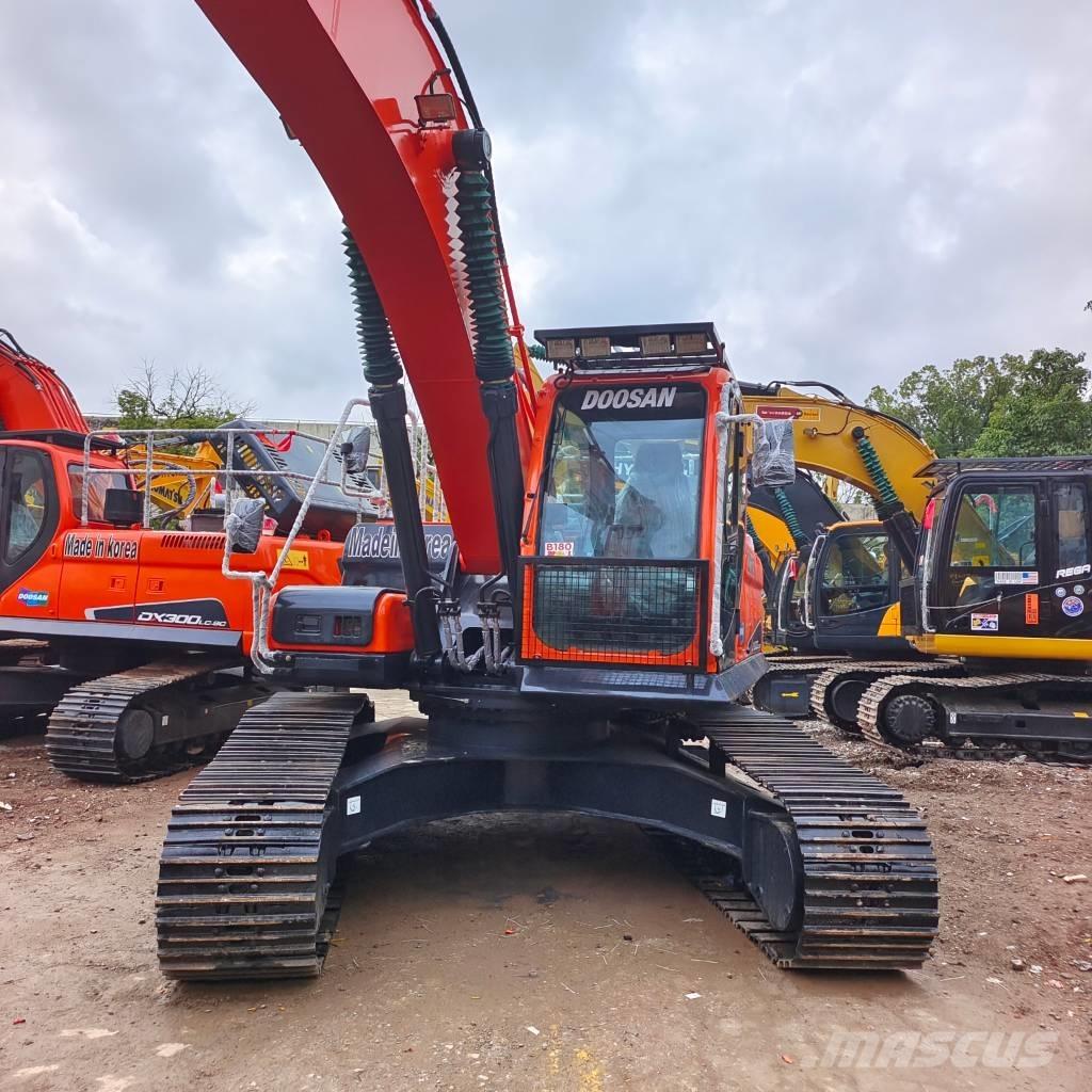 Doosan DX 300LC-9C Escavadoras de rastos