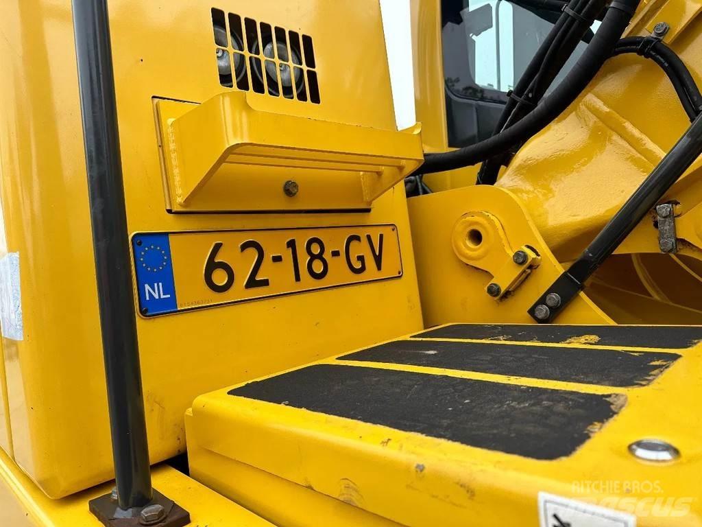 Komatsu PW160-8 Escavadoras de rodas
