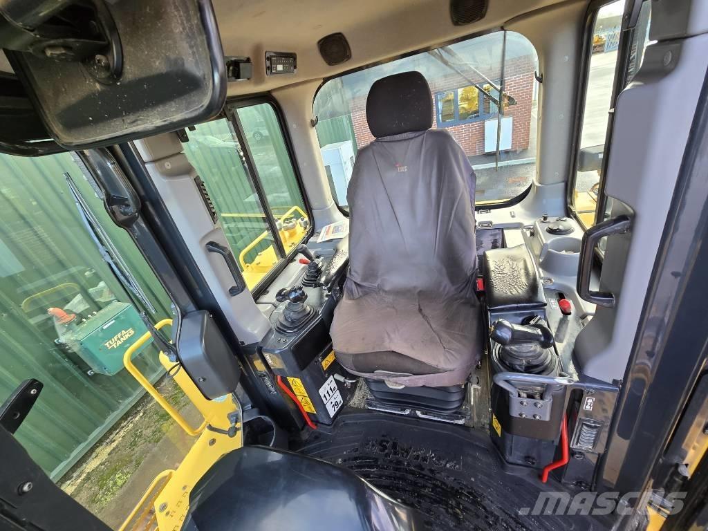 Komatsu D85PX-18 Dozers - Tratores rastos