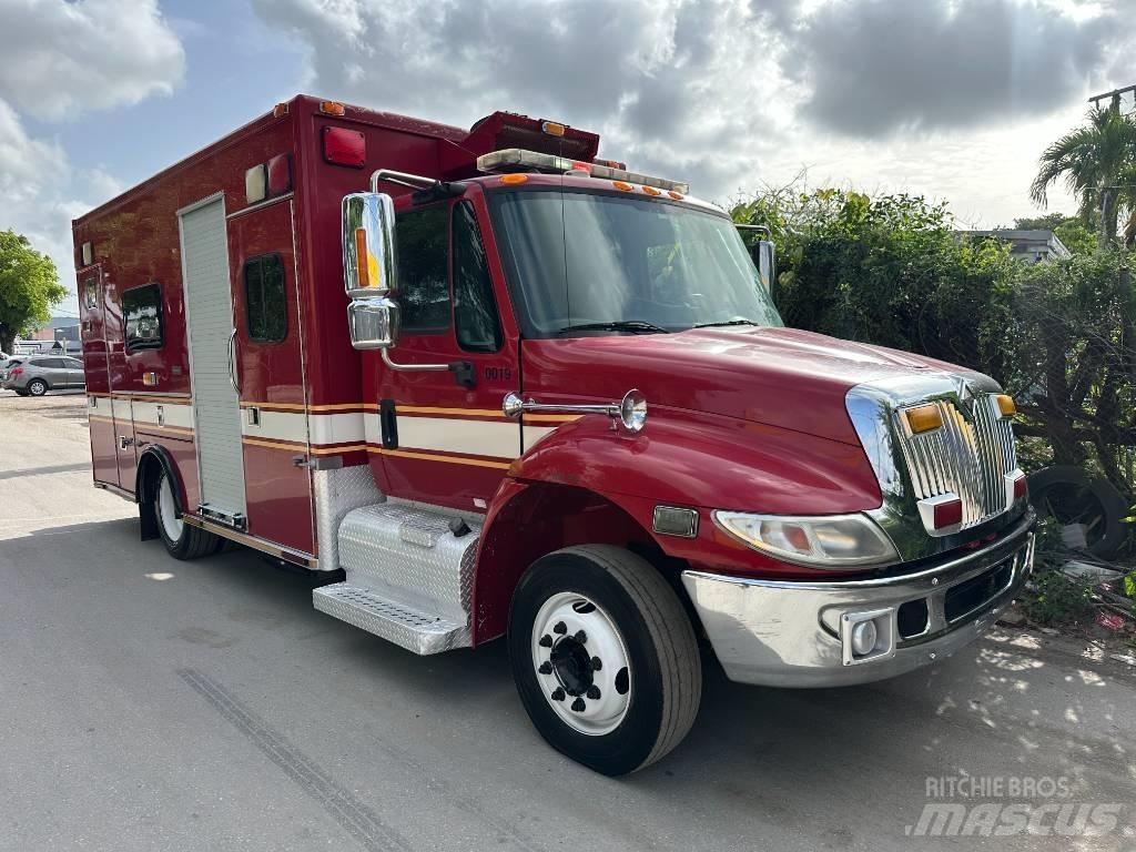 International 4300 Ambulâncias