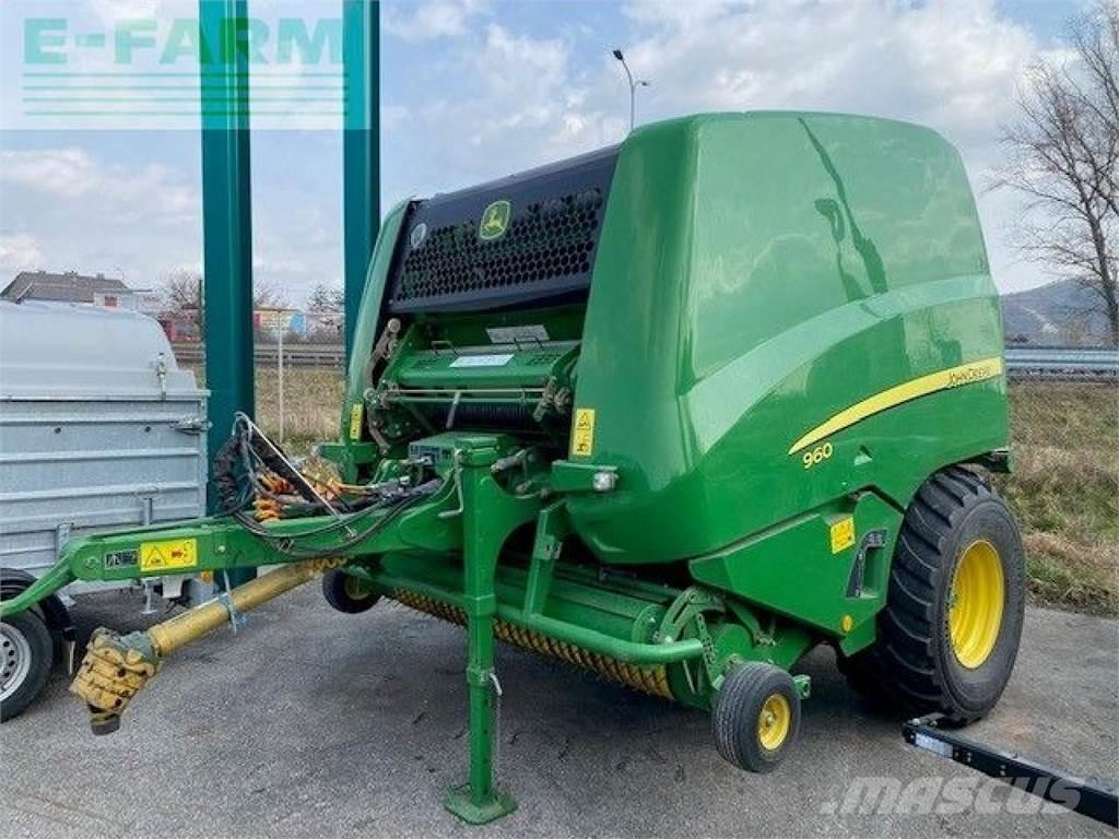 John Deere 960 Enfardadeira de fardos quadrados