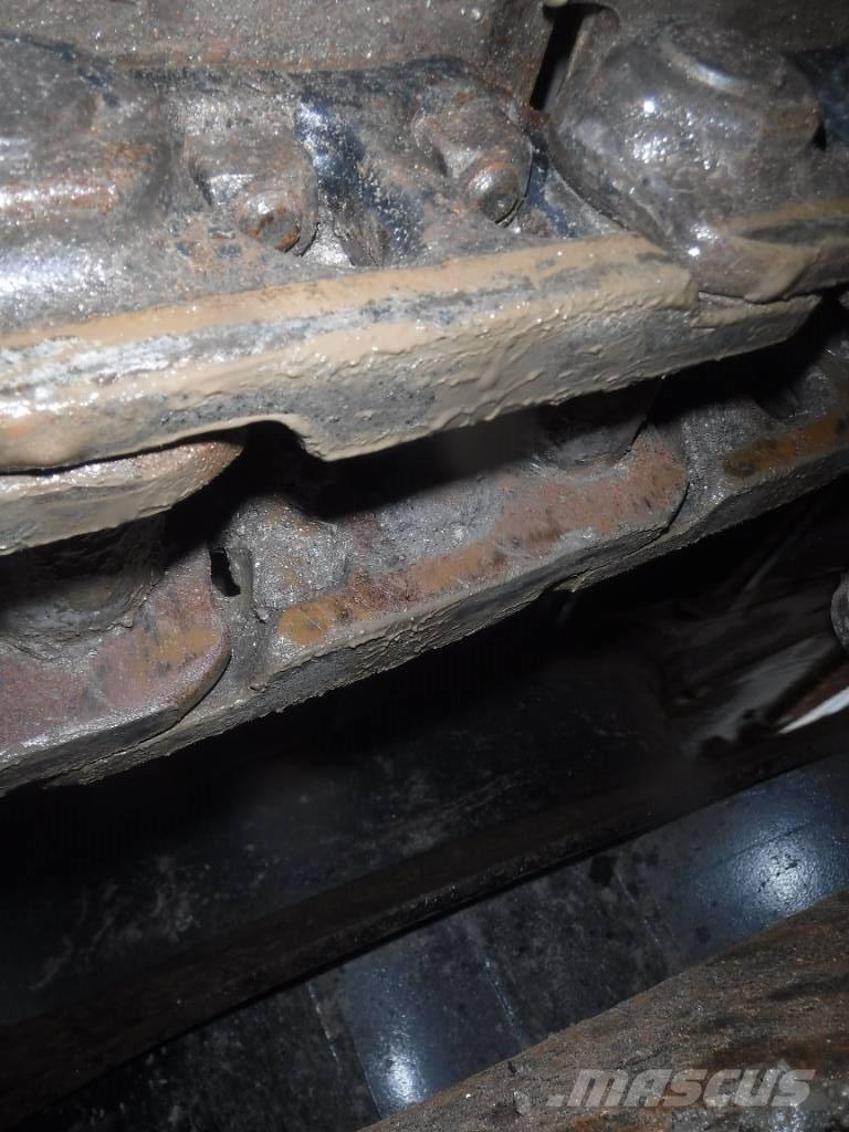 Hitachi ZX 135 US-6 Escavadoras de rastos