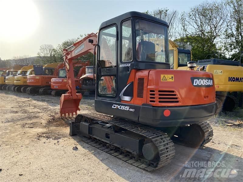 Doosan DX 55 Escavadoras de rodas