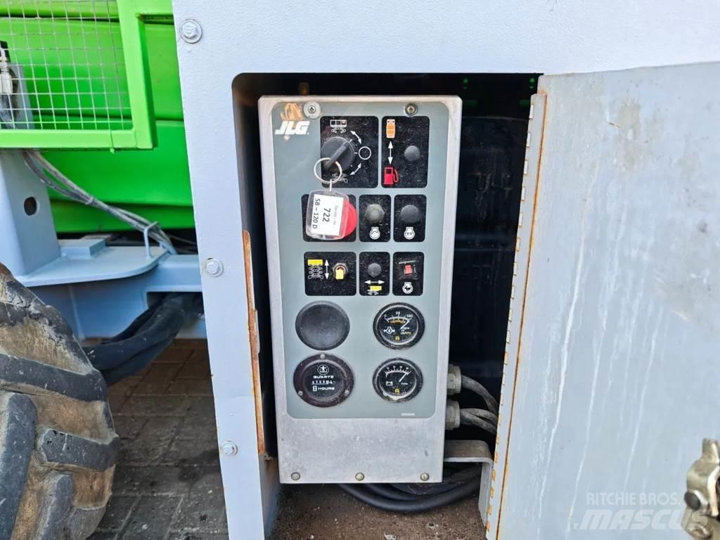 JLG 33 RTS Elevadores de tesoura