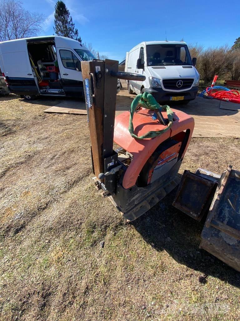 Husqvarna LG504 Placas compactadoras