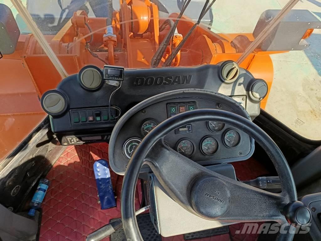 Doosan DL 505 Pás carregadoras de rodas