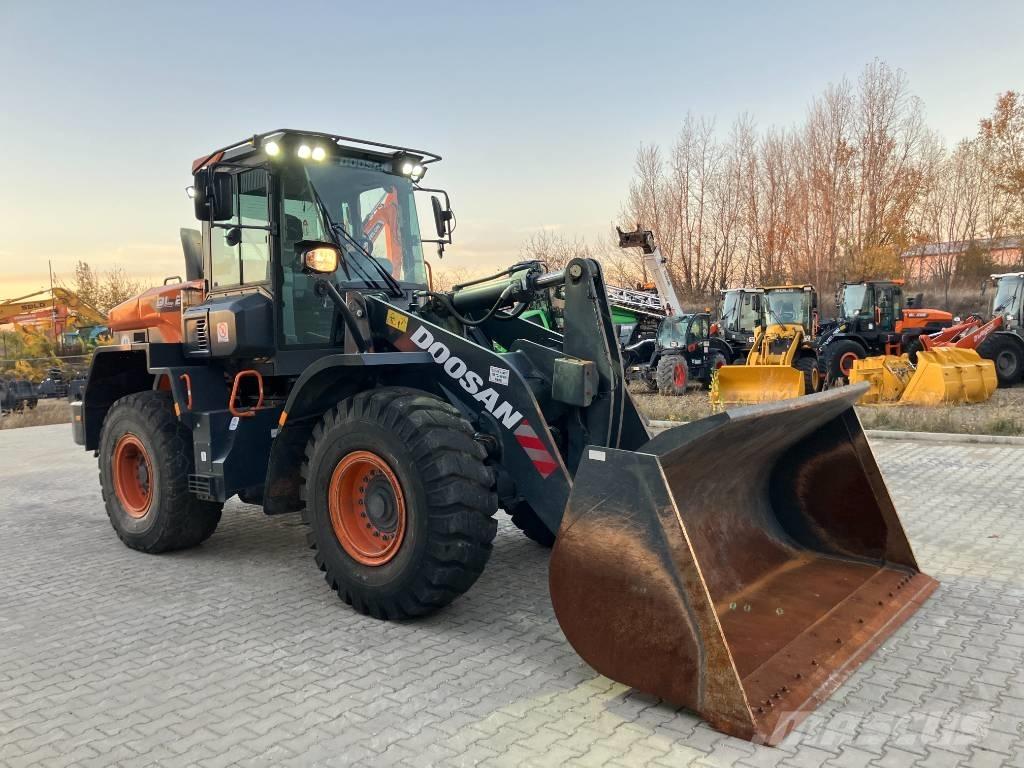 Doosan DL 280-7 Pás carregadoras de rodas
