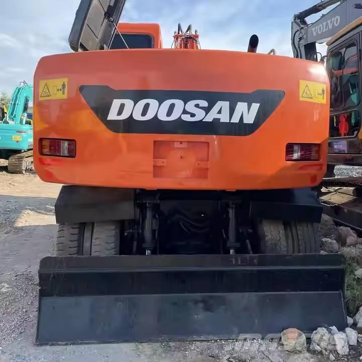 Doosan DX150W-9C Escavadoras de rodas