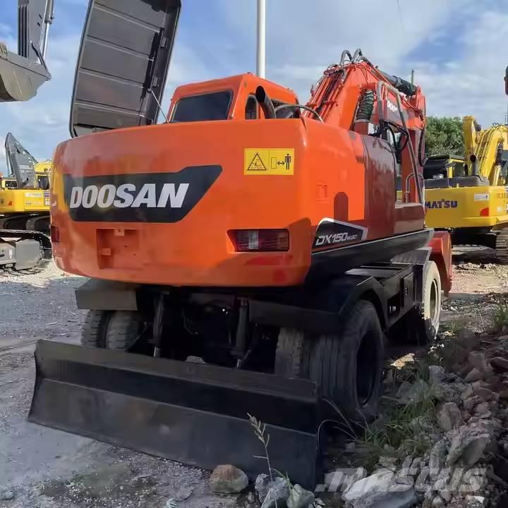 Doosan DX150W-9C Escavadoras de rodas